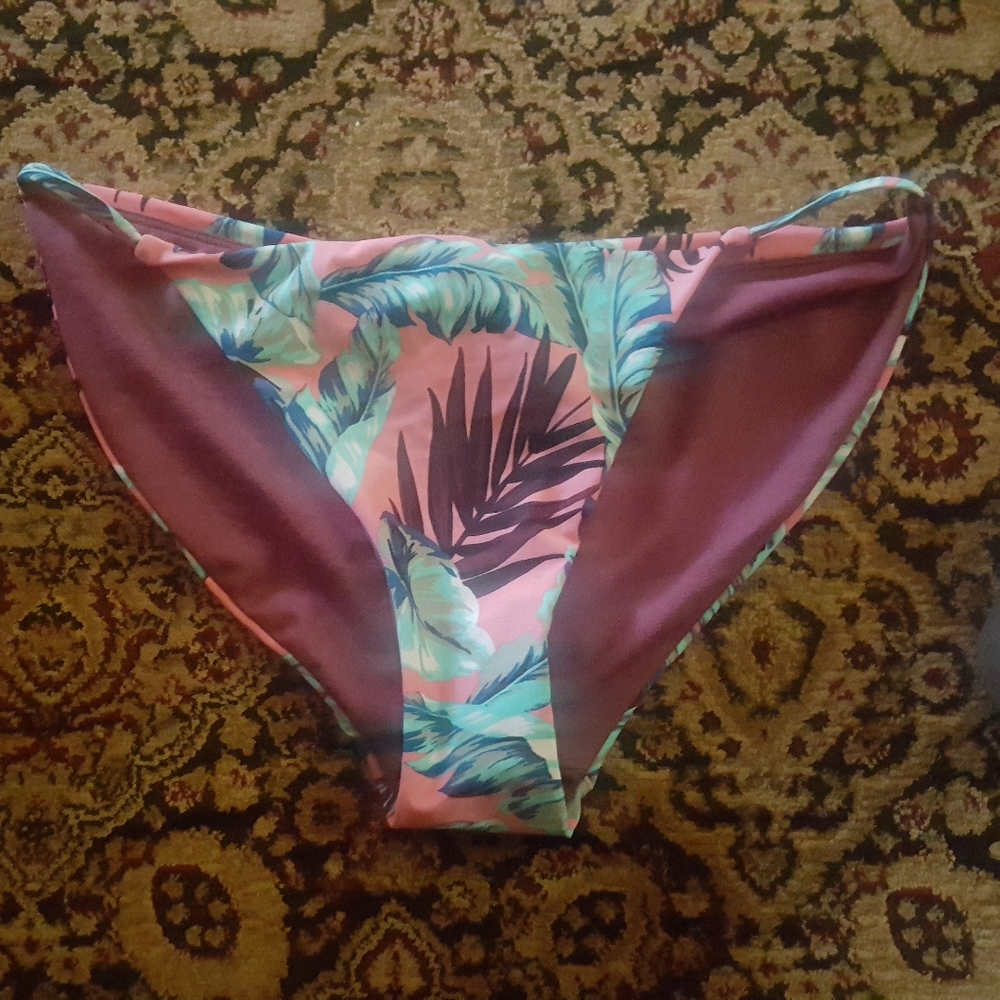 Size large bikini bottom
